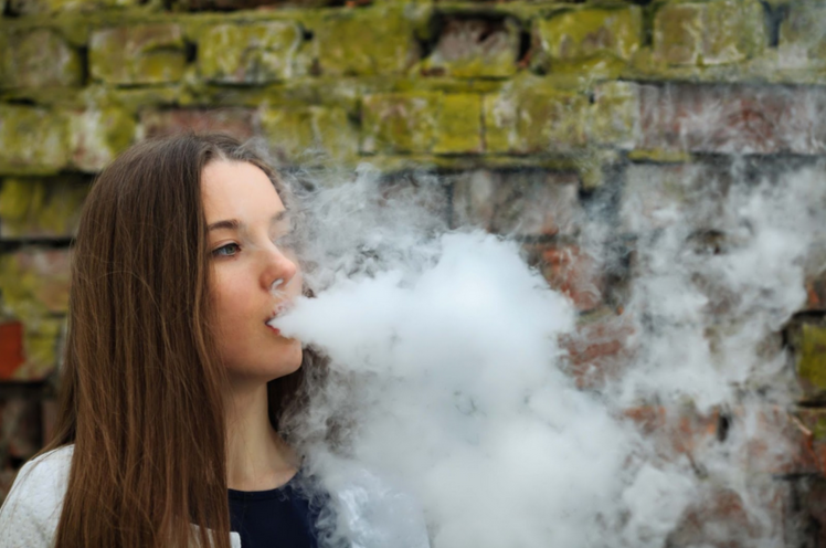 Smoke to Vape: A Guide for a Healthier Transition